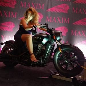 Meet your Posher, Madeline